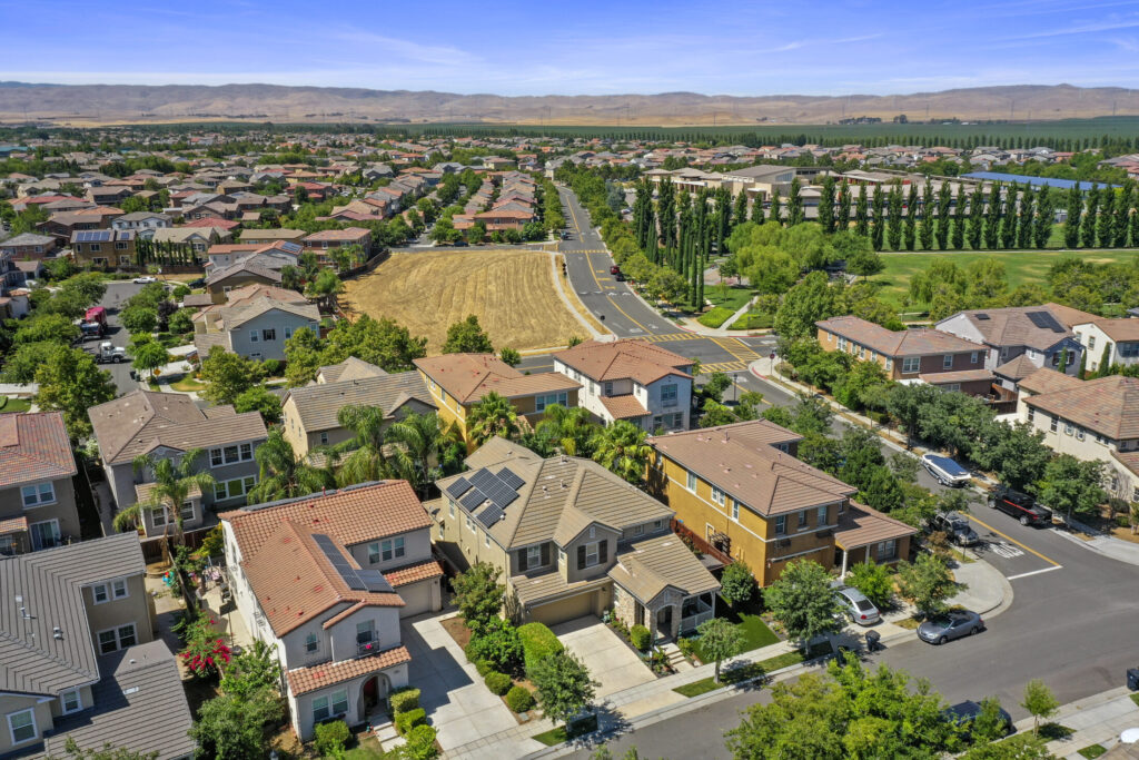 Featured image of Glenbriar Estates, Tracy, CA Neighborhood Page