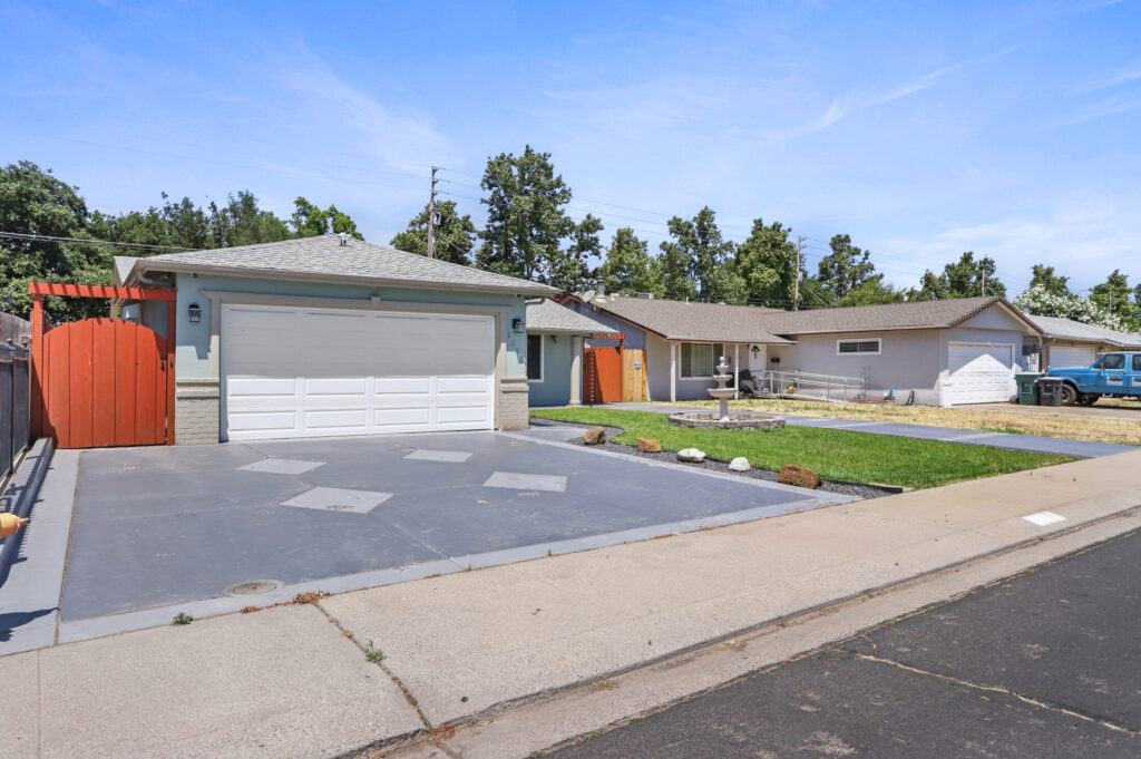 Featured image for the Homes for Sale in Lathrop City Center, Lathrop, CA Community Guide Page